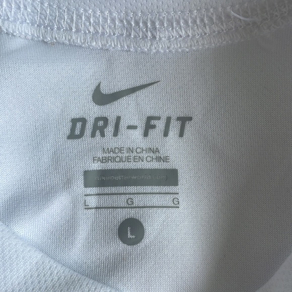 Nike Shirt Large - Picture 6 of 8
